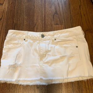 American Eagle White Jean Skirt Size 6